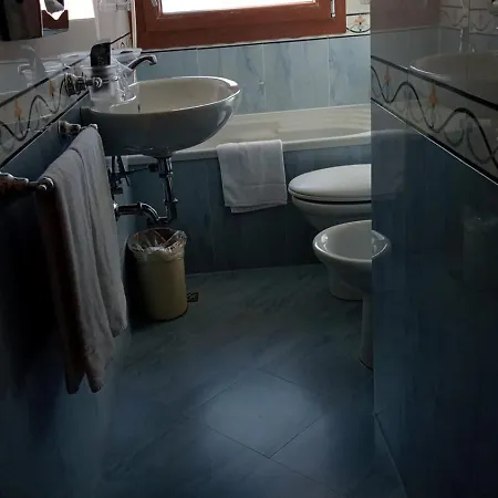 Alloggi Arlecchino Гостевой дом Венеция